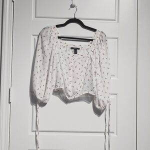 FOREVER 21 floral print cropped shirt